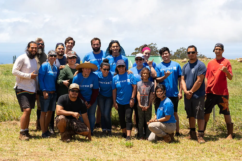 Team photo with United Airlines volunteers in Hawaii