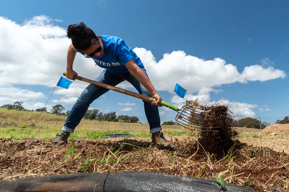 United Airlines employee in Hawaii volunteers to help grow new plants